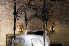Beautiful Canopy Bed Designs To Turn Your Bedroom Into A Fantasy Wonderland